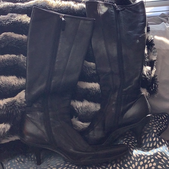 Prada black boots size 41 great condition - Picture 2 of 7